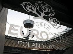 Обнародован список запрещенных предметов на Евро-2012
